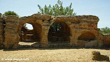 The arcosoli are byzantine burials, every arch could contain one or more burials. The arcosoli are byzantine burials, every arch could contain one or more burials.