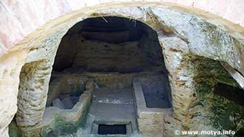 Greek and roman water cisterns have been transformed into christian catacombs. Greek and roman water cisterns have been transformed into christian catacombs.