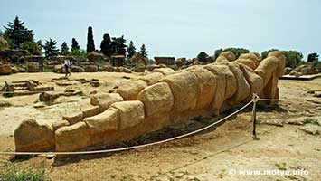 A reproduction of one of the huge statues that decorated the temple, the original is kept at the archaeological museum. These are called Telamons (Atlantes) and measured 7,65 meters A reproduction of one of the huge statues that decorated the temple, the original is kept at the archaeological museum. These are called Telamons (Atlantes) and measured 7,65 meters