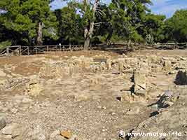 The Casa dei Mosaici, a view of the structures of the left side built in north-african style (opus africanum or opus punicum). The Casa dei Mosaici, a view of the structures of the left side built in north-african style (opus africanum or opus punicum).