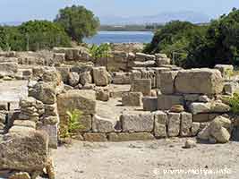 Area with building next to the Cappiddazzu. It is known that in Motya there was a rich production also of purple dying. Area with building next to the Cappiddazzu. It is known that in Motya there was a rich production also of purple dying.
