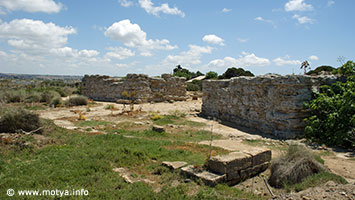 On each side of the main gate large walls and towers protected the gate and the town. On each side of the main gate large walls and towers protected the gate and the town.