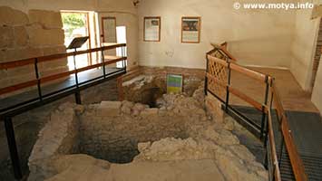 Excavations in one of the houses on Motya that served for the wine production. There are still vineyards on Motya but the grapes are now brought ashore. Excavations in one of the houses on Motya that served for the wine production. There are still vineyards on Motya but the grapes are now brought ashore.