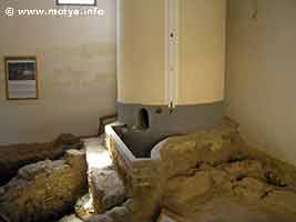 Detail of the winecellar with the excavated floors. Detail of the winecellar with the excavated floors.