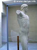 Just this statue makes it worthwhile to visit Motya and the Museum Whitaker (source: Museo Whitaker, Sicily) Just this statue makes it worthwhile to visit Motya and the Museum Whitaker (source: Museo Whitaker, Sicily)