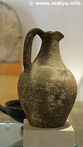 A water jar from one of the graves found at Motya A water jar from one of the graves found at Motya